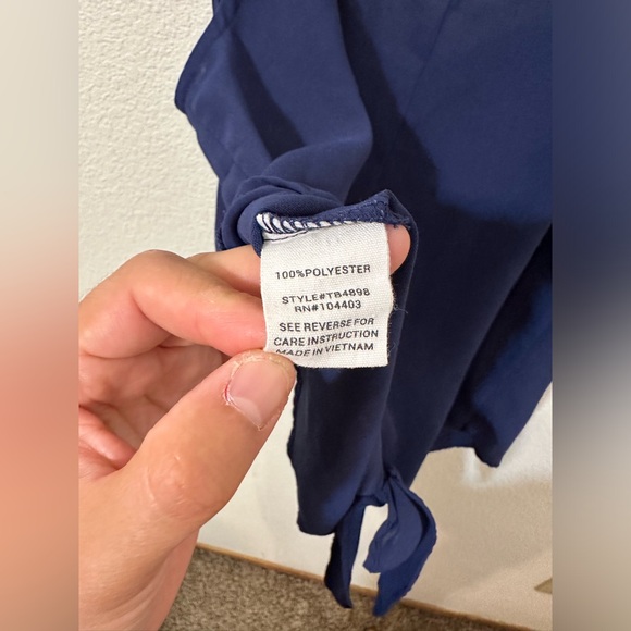 EUC MINE Navy V-Neck Cami Tank With Bow Detail On Back - Picture 4 of 5